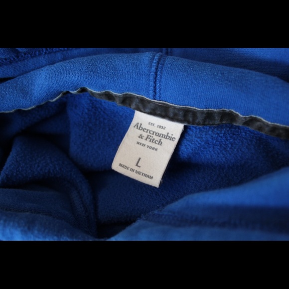 SOLD: Abercrombie & Fitch Hoodie - Picture 3 of 3
